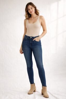 Minimalist Max Studio High Rise Skinny Jeans Size 14 Indigo Stretch Casual